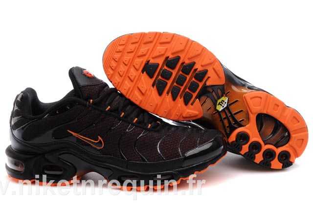 requin tn 2010 noir (1).JPG